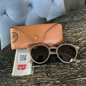 Ray-Ban RB2180 Round Sunglasses Brand New